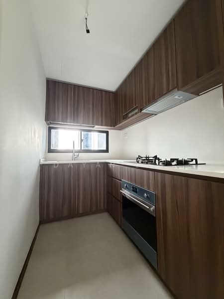 Lentor Modern, Lentor Central, 3 Bedrooms, 980 sqft, Condominium For Sale, by Dayan Lee, 500104404 - Kitchen - PropertyGuru.com.sg