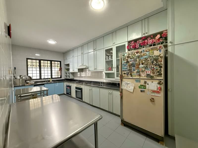 🌿Walk to Sixth Ave MRT🌿Wide Frontage Semi-D 🌿Only $2xxx Psf ☎️Joleen 8686~9040, Namly Avenue, Namly Place, Namly Rise, Haji Alias, Sixth Avenue, 5 Bedrooms, 2,200 sqft, Semi-Detached House For Sale, by Joleen Lye, 500104415 - Kitchen - PropertyGuru.com.sg