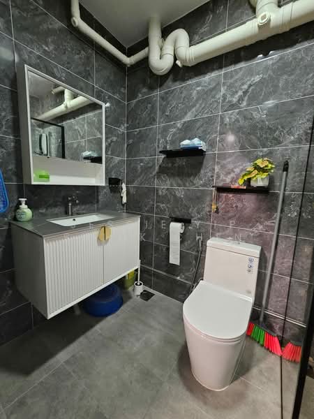 447 Bukit Panjang Ring Road, 447 Bukit Panjang Ring Road, 3 Bedrooms, 1,098 sqft, HDB Flat For Rent, by Jessie Yip Shiok Chen, 500104417 - Bathroom - PropertyGuru.com.sg