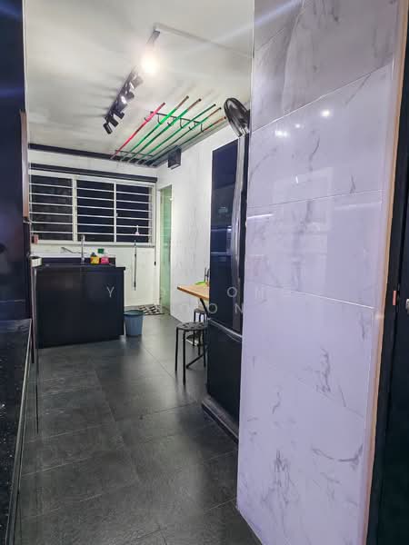 435 Yishun Avenue 6, 435 Yishun Avenue 6, 3 Bedrooms, 904 sqft, HDB Flat For Sale, by Yeo Tong Boon, 500104423 - Kitchen - PropertyGuru.com.sg