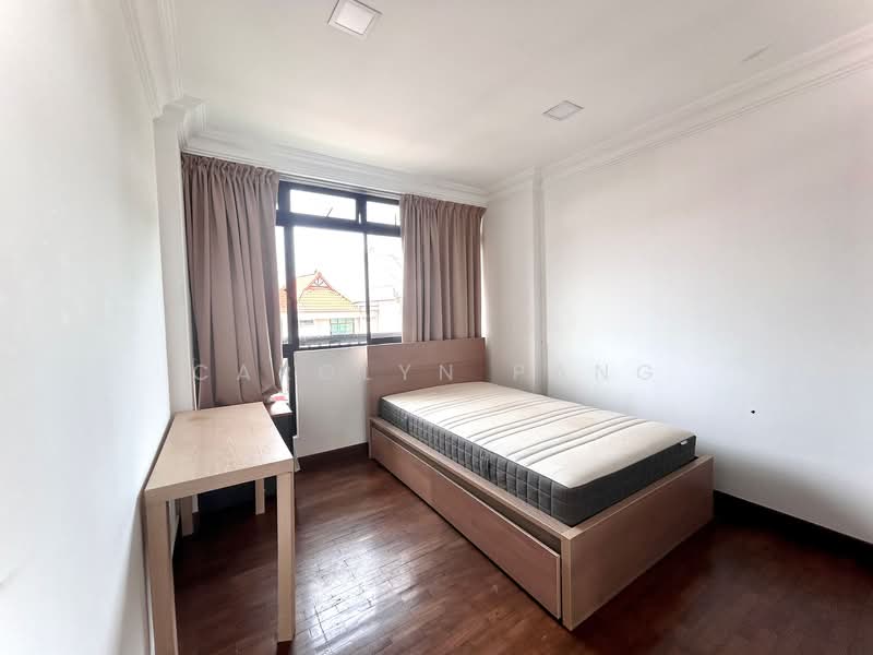 Seraya Ville, 11 Seraya Lane, 3 Bedrooms, 1,227 sqft, Condominium For Sale, by Carolyn Pang, 500104435 - Bedroom - PropertyGuru.com.sg