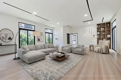 For Sale - Prestigious Detached Home Near Henry Park Primary