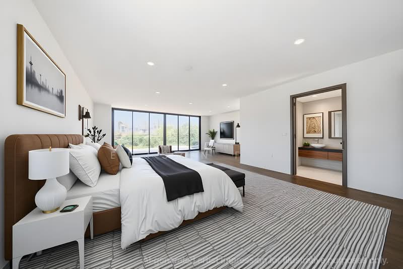 Prestigious Detached Home Near Henry Park Primary, Grove Drive, 5 Bedrooms, 12,110 sqft, Detached House For Sale, by Edison Foo, 500104445 - Bedroom - PropertyGuru.com.sg