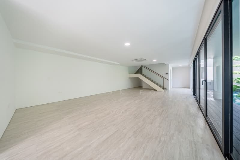 Prestigious Detached Home Near Henry Park Primary, Grove Drive, 5 Bedrooms, 12,110 sqft, Detached House For Sale, by Edison Foo, 500104445 - Living Room - PropertyGuru.com.sg