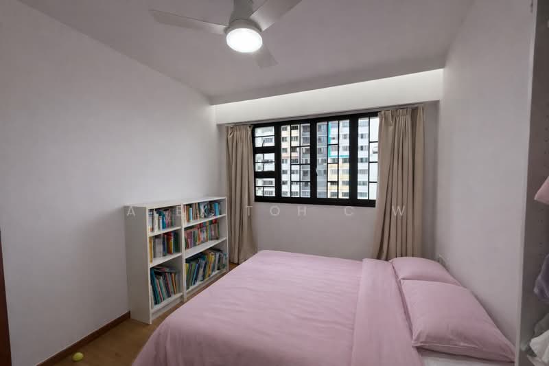 31 Ghim Moh Link, 31 Ghim Moh Link, 3 Bedrooms, 1,001 sqft, HDB Flat For Sale, by Alex Toh C W, 500104451 - Bedroom - PropertyGuru.com.sg