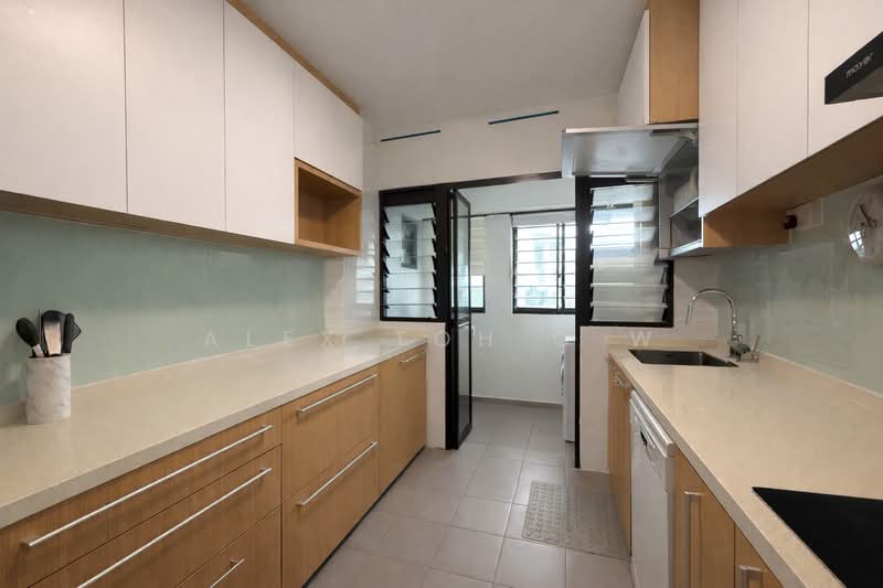 31 Ghim Moh Link, 31 Ghim Moh Link, 3 Bedrooms, 1,001 sqft, HDB Flat For Sale, by Alex Toh C W, 500104451 - Kitchen - PropertyGuru.com.sg