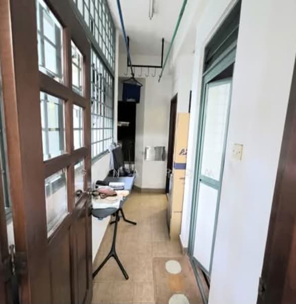 Merawoods, , 3 Bedrooms, 1,420 sqft, Condominium For Sale, by Gina Poa, 500104453 - Corridor - PropertyGuru.com.sg