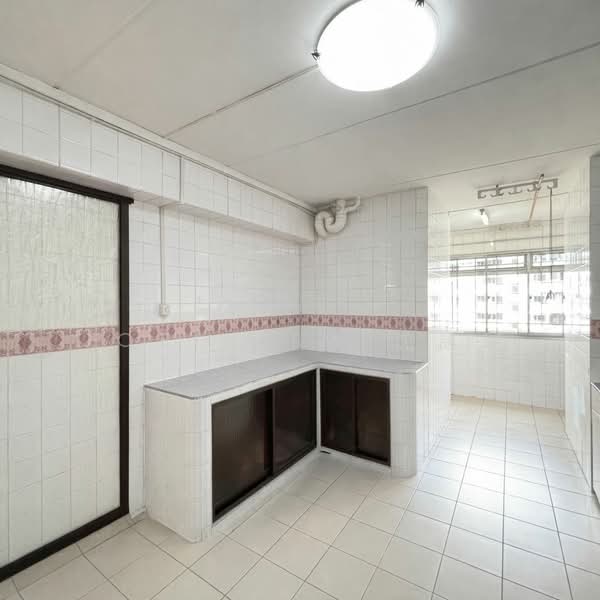 413 Choa Chu Kang Avenue 3, 413 Choa Chu Kang Avenue 3, 3 Bedrooms, 1,119 sqft, HDB Flat For Sale, by Joel Sim 沈康瑞, 500104454 - Kitchen (View 1) - PropertyGuru.com.sg