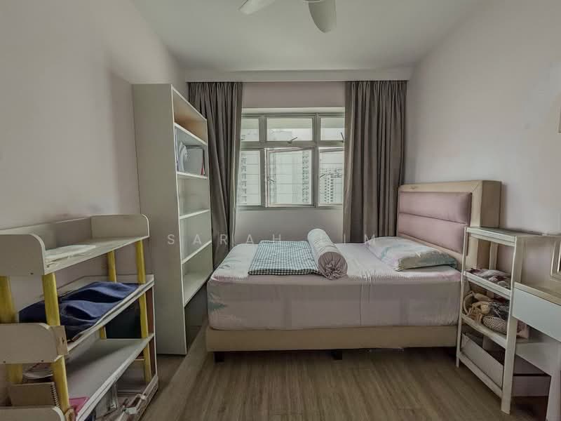 422A Northshore Drive, 422A Northshore Drive, 3 Bedrooms, 1,216 sqft, HDB Flat For Sale, by Sarah Lim, 500104466 - Bedroom - PropertyGuru.com.sg