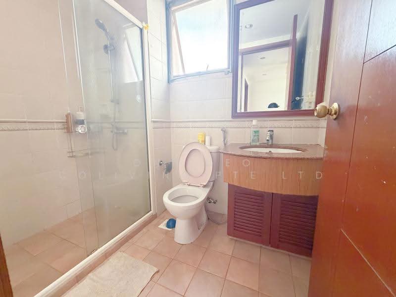 The Rivervale, 3 Rivervale Link, Hougang / Punggol / Sengkang, Room Rental, 100 sqft, Condominium For Rent, by David, 500104468 - Bathroom - PropertyGuru.com.sg