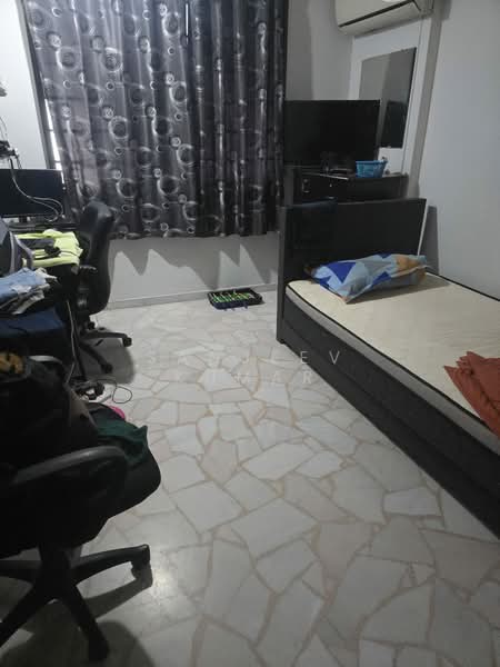 462 Tampines Street 44, 462 Tampines Street 44, 2 Bedrooms, 800 sqft, HDB Flat For Rent, by Sanjeev Kumar, 500104470 - Bedroom - PropertyGuru.com.sg