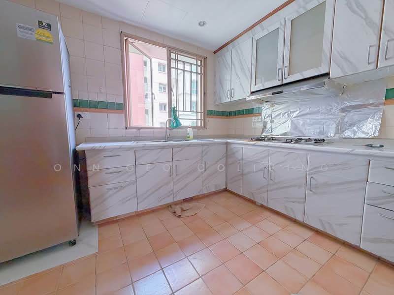 The Rivervale, 3 Rivervale Link, Room Rental, 150 sqft, Condominium For Rent, by David, 500104482 - Kitchen - PropertyGuru.com.sg