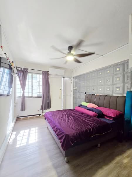 292 Tampines Street 22, 292 Tampines Street 22, 3 Bedrooms, 979 sqft, HDB Flat For Sale, by Risdian Isbintara, 500104483 - Bedroom - PropertyGuru.com.sg