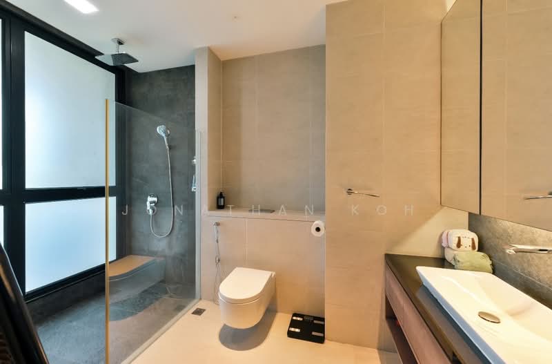 Tamarind Road, Tamarind Road, Tamarind Rd, Begonia Road, Saraca Road, Mimosa Crescent, 5 Bedrooms, 5,800 sqft, Semi-Detached House For Sale, by Jonathan Koh, 500104485 - Bathroom - PropertyGuru.com.sg