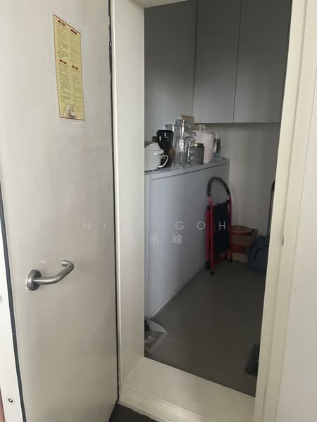 Nouvel 18, 16 Anderson Road, 3 Bedrooms, 1,760 sqft, Condominium For Rent, by Nick Goh 吴承峻, 500104490 - Living with balcony - PropertyGuru.com.sg