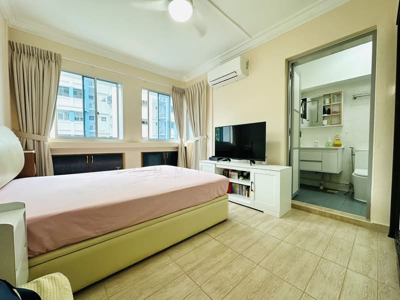 964 Hougang Avenue 9, 964 Hougang Avenue 9, 3 Bedrooms, 1,087 sqft, HDB Flat For Sale, by Tommy Lau, 500104493 - Bedroom - PropertyGuru.com.sg