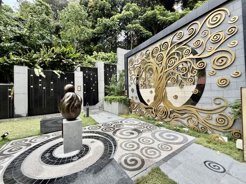 For Sale - Klimt Cairnhill