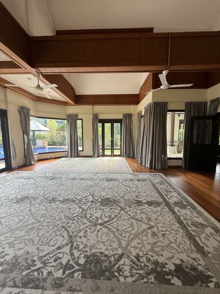 Victoria Park GCB | 优质洋房, Victoria Park Road, 6 Bedrooms, 15,000 sqft, Good Class Bungalow For Rent, by Gwendolyn Xu ( 徐瀞 ), 500104498 - Living Room - PropertyGuru.com.sg