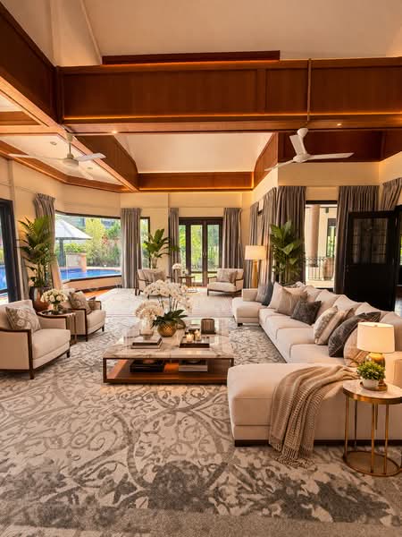 Victoria Park GCB | 优质洋房, Victoria Park Road, 6 Bedrooms, 15,000 sqft, Good Class Bungalow For Rent, by Gwendolyn Xu ( 徐瀞 ), 500104498 - Living Room - PropertyGuru.com.sg