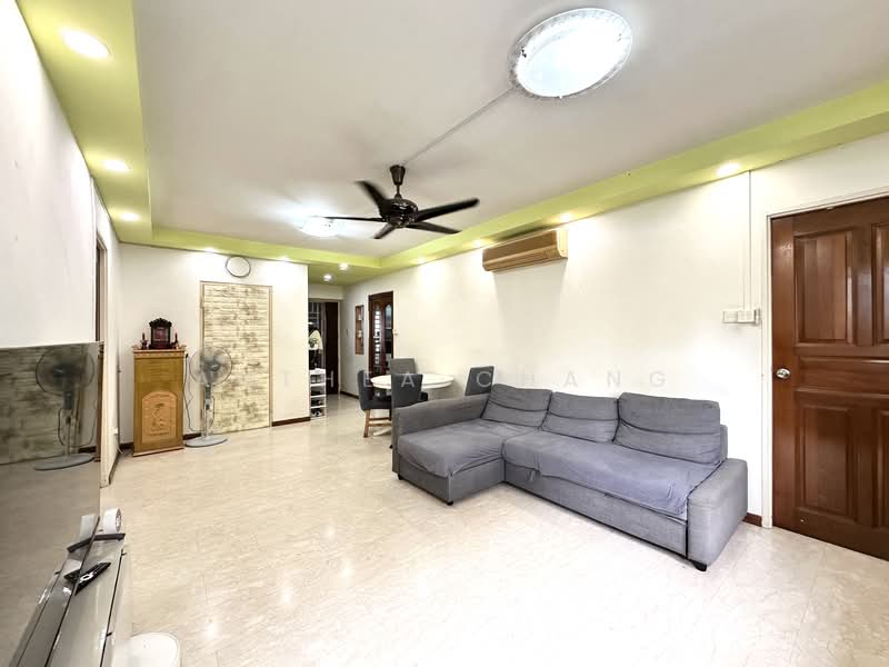 685B Choa Chu Kang Crescent, 685B Choa Chu Kang Crescent, 3 Bedrooms, 969 sqft, HDB Flat For Sale, by Anthea Chang, 500104509 - Living Room - PropertyGuru.com.sg