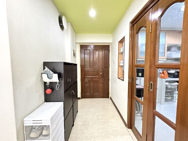 685B Choa Chu Kang Crescent, 685B Choa Chu Kang Crescent, 3 Bedrooms, 969 sqft, HDB Flat For Sale, by Anthea Chang, 500104509 - Entrance - PropertyGuru.com.sg