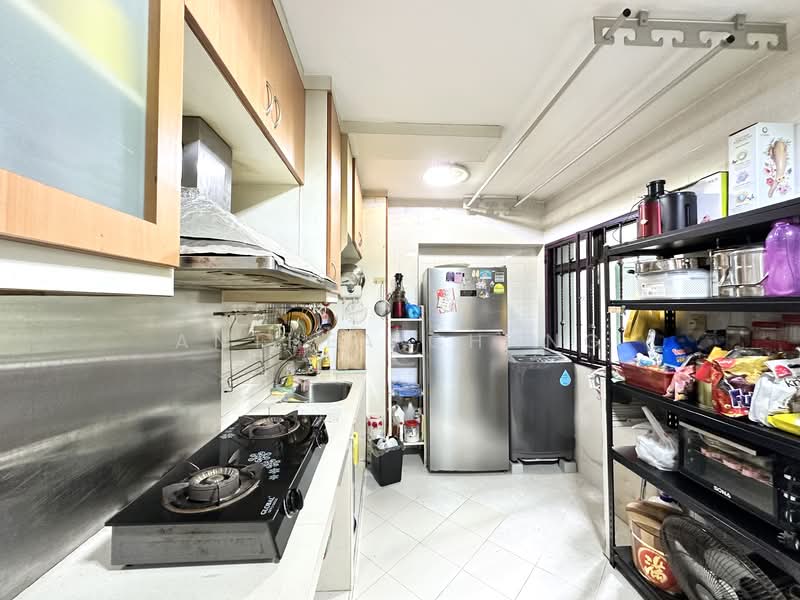 685B Choa Chu Kang Crescent, 685B Choa Chu Kang Crescent, 3 Bedrooms, 969 sqft, HDB Flat For Sale, by Anthea Chang, 500104509 - Kitchen - PropertyGuru.com.sg