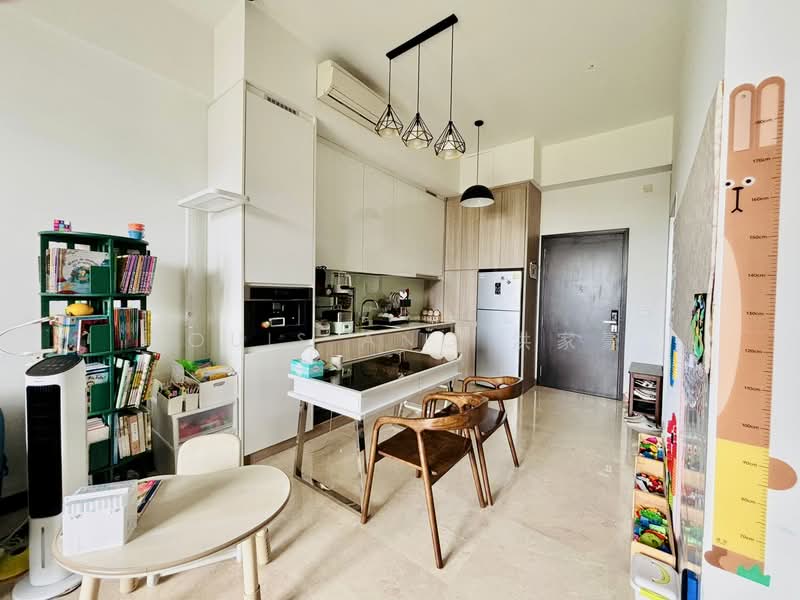 The Hillier, 6 Hillview Rise, 1 Bedroom, 624 sqft, Condominium For Rent, by Louis Ang 洪家豪, 500104510 - Kitchen - PropertyGuru.com.sg