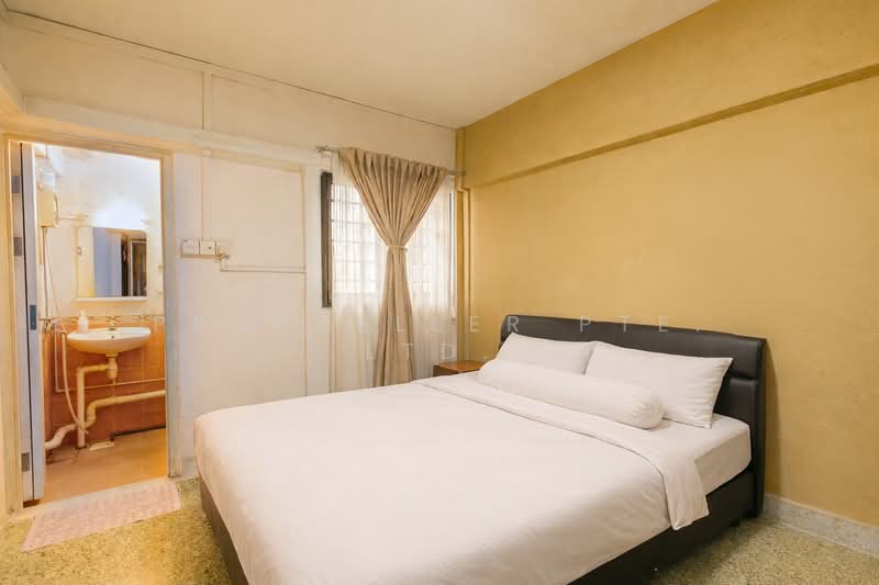 255 Ang Mo Kio Avenue 4, 255 Ang Mo Kio Avenue 4, 2 Bedrooms, 786 sqft, HDB Flat For Sale, by Aileen Chew, 500104514 - Bedroom - PropertyGuru.com.sg