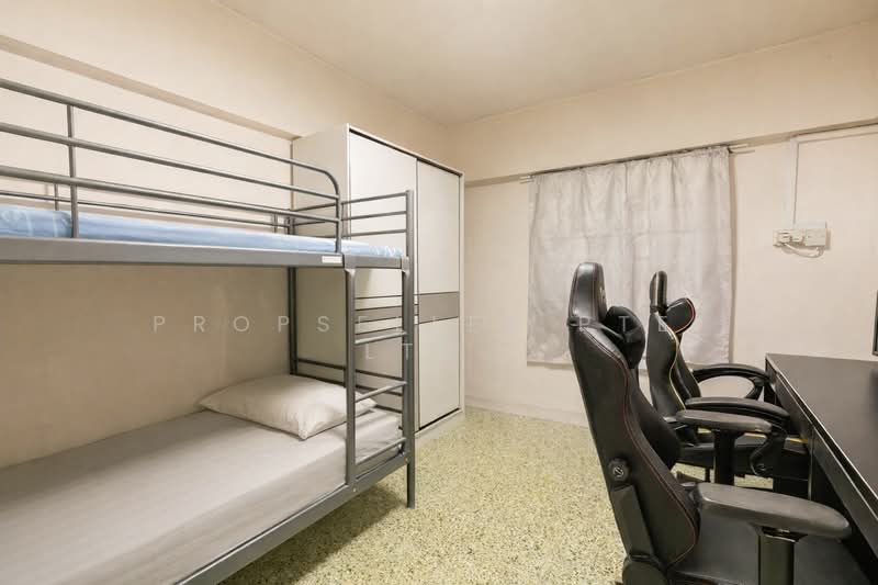 255 Ang Mo Kio Avenue 4, 255 Ang Mo Kio Avenue 4, 2 Bedrooms, 786 sqft, HDB Flat For Sale, by Aileen Chew, 500104514 - Bedroom - PropertyGuru.com.sg