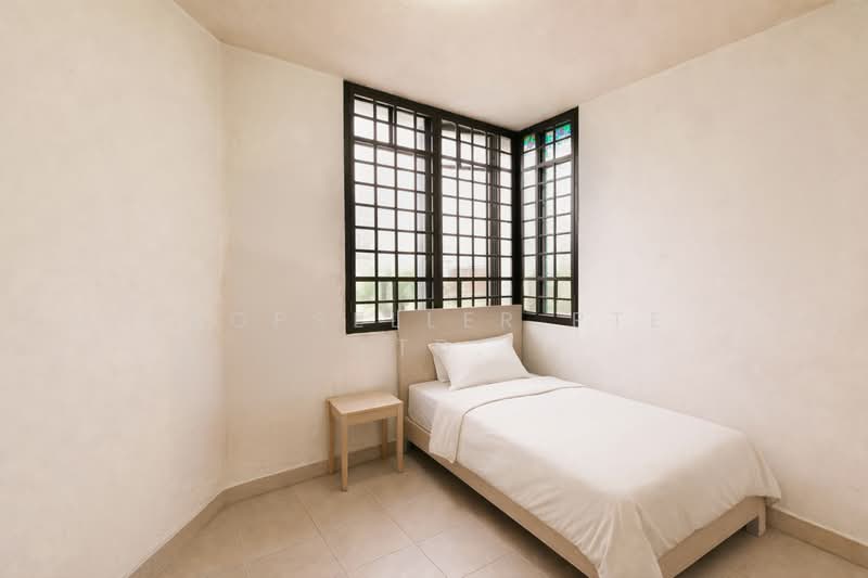 255 Ang Mo Kio Avenue 4, 255 Ang Mo Kio Avenue 4, 2 Bedrooms, 786 sqft, HDB Flat For Sale, by Aileen Chew, 500104514 - Bedroom - PropertyGuru.com.sg