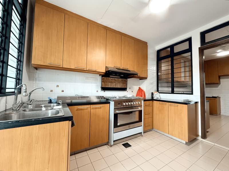 Saraca Gardens, Saraca Walk, 5 Bedrooms, 4,000 sqft, Terraced House For Rent, by Shawn Tay, 500104515 - Kitchen - PropertyGuru.com.sg