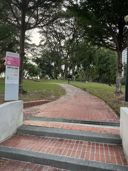 For Rent - 585 Ang Mo Kio Avenue 3