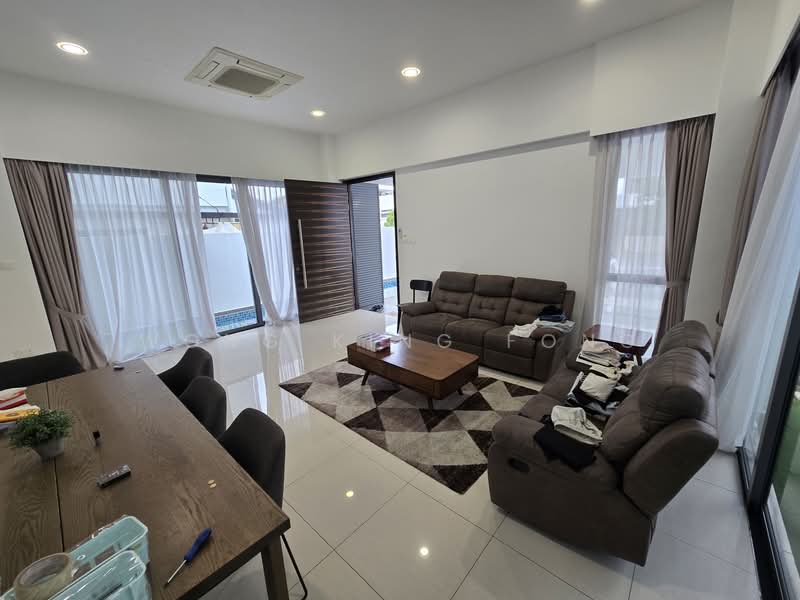 Springleaf Garden, Springleaf Road, 6 Bedrooms, 2,157 sqft, Semi-Detached House For Rent, by Wong King Fong, 500104524 - Living Room - PropertyGuru.com.sg