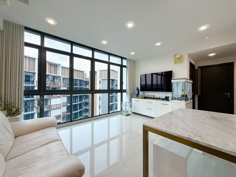 Symphony Suites, 19 Yishun Close, 3 Bedrooms, 797 sqft, Condominium For Sale, by Tricia Ong, 500104527 - Living Room - PropertyGuru.com.sg