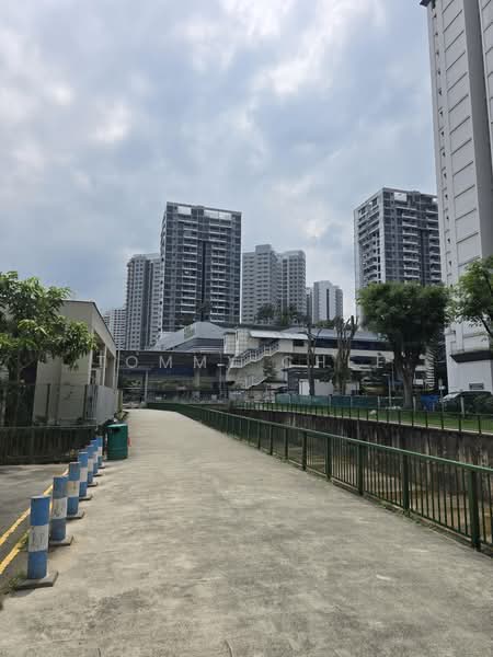 The Linear, 880 Upper Bukit Timah Road, 3 Bedrooms, 1,593 sqft, Apartment For Sale, by Tommy Chee, 500104530 - Less than 4 minutes walk to MRT/Mall - PropertyGuru.com.sg