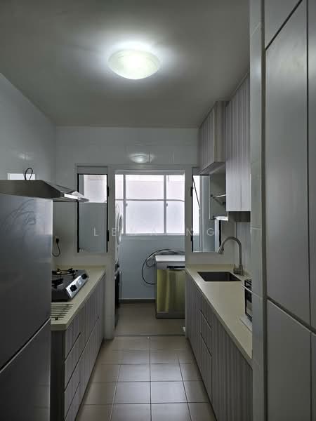 279A Sengkang East Avenue, 279A Sengkang East Avenue, 2 Bedrooms, 721 sqft, HDB Flat For Sale, by Lena Ng, 500104535 - Kitchen - PropertyGuru.com.sg