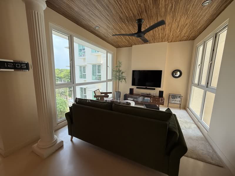 Savannah Condopark, 63 Simei Rise, 3 Bedrooms, 1,227 sqft, Condominium For Sale, by Alfa Affendi, 500104543 - Living Room - PropertyGuru.com.sg