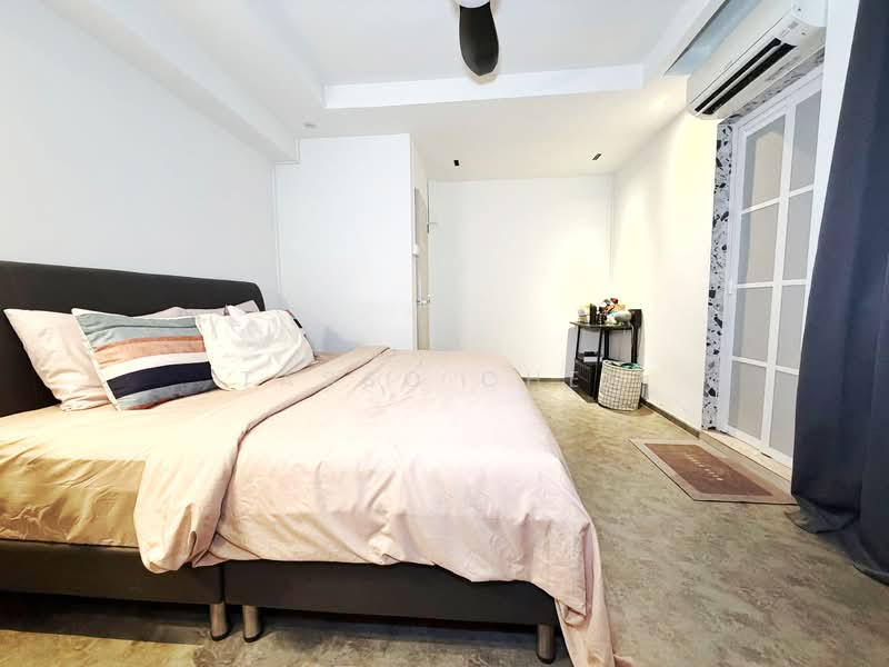 42 Sims Drive, 42 Sims Drive, 3 Bedrooms, 1,151 sqft, HDB Flat For Sale, by Tasso Chen, 500104547 - Master Bedroom - PropertyGuru.com.sg