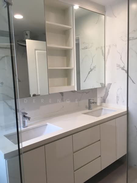 Regency Park, 9 Nathan Road, 4 Bedrooms, 3,649 sqft, Condominium For Sale, by Derence Sim, 500104550 - Bathroom - PropertyGuru.com.sg