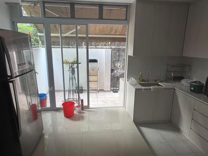 Yew Lian Park, 43 Jalan Pelatina, 7 Bedrooms, 5,000 sqft, Terraced House For Rent, by Mar Inn Chee, 500104577 - Kitchen - PropertyGuru.com.sg