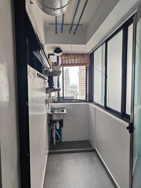 92 Dawson Road, 92 Dawson Road, 3 Bedrooms, 1,065 sqft, HDB Flat For Sale, by Silvia Chua, 500104578 - Balcony - PropertyGuru.com.sg