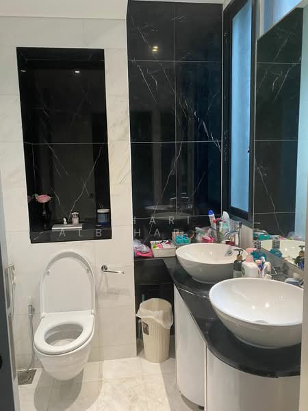 Charlton 27, 31G Surin Avenue, 5 Bedrooms, 4,800 sqft, Cluster House For Rent, by Shari Albahar-Carlesater, 500104579 - Bathroom - PropertyGuru.com.sg