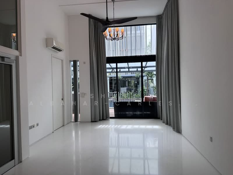 Charlton 27, 31G Surin Avenue, 5 Bedrooms, 4,800 sqft, Cluster House For Rent, by Shari Albahar-Carlesater, 500104579 - Living Room - PropertyGuru.com.sg