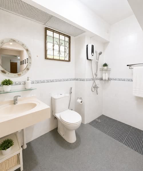 266B Compassvale Bow, 266B Compassvale Bow, 3 Bedrooms, 990 sqft, HDB Flat For Sale, by Robbie Razak, 500104587 - Bathroom - PropertyGuru.com.sg