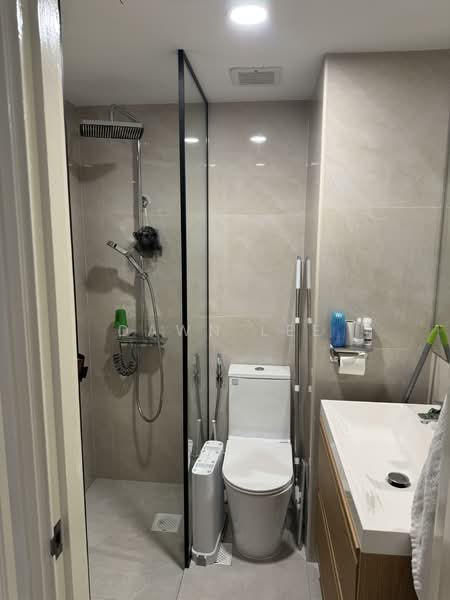 Birmingham Mansions, 130 Thomson Road, 3 Bedrooms, 1,066 sqft, Apartment For Sale, by Dawn Lee, 500104589 - Bathroom - PropertyGuru.com.sg