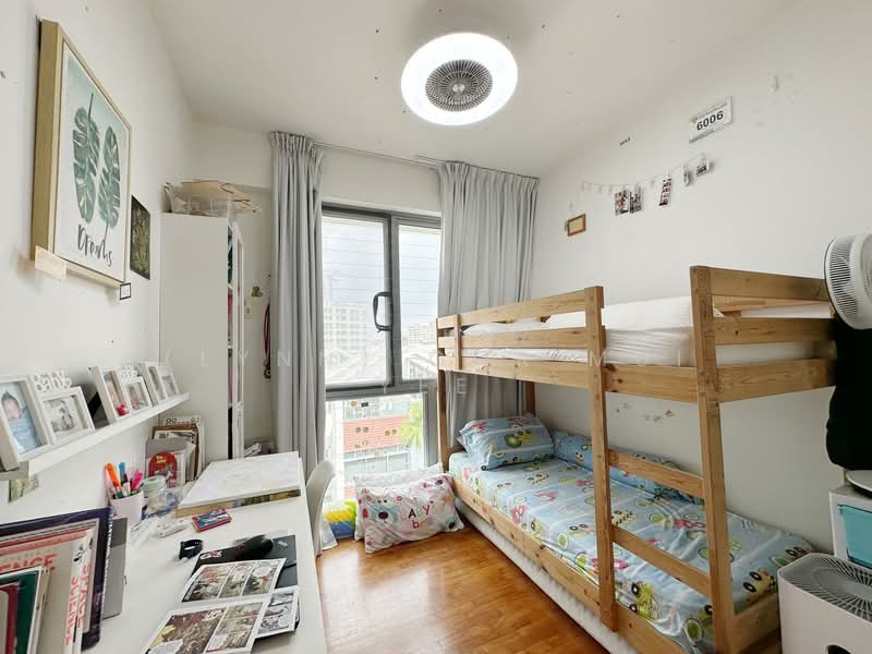 Woodhaven, 71 Woodgrove Avenue, 3 Bedrooms, 1,119 sqft, Condominium For Sale, by (Lynn) Gor Mui Yee, 500104592 - Bedroom - PropertyGuru.com.sg