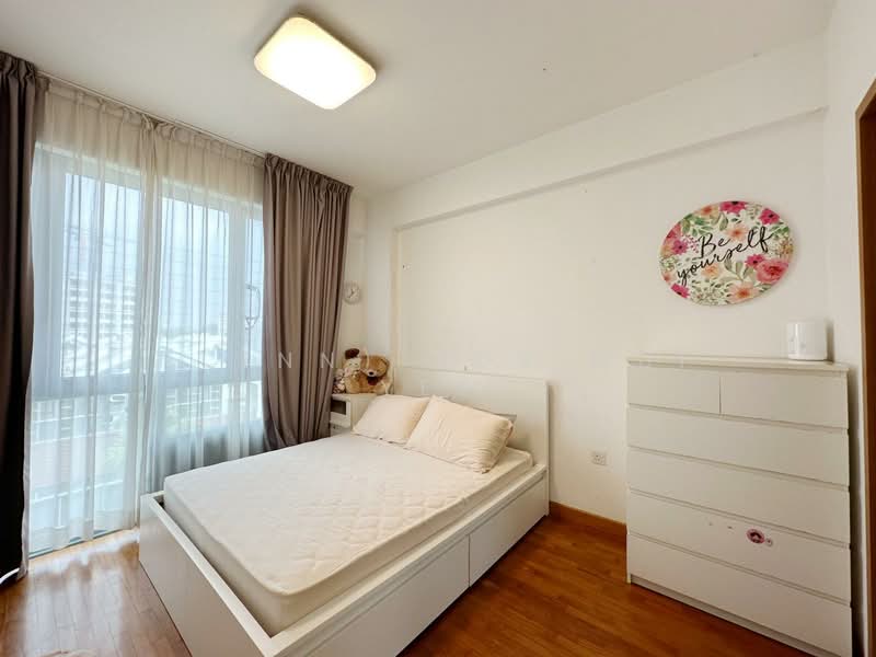 Woodhaven, 71 Woodgrove Avenue, 3 Bedrooms, 1,119 sqft, Condominium For Sale, by (Lynn) Gor Mui Yee, 500104592 - Bedroom - PropertyGuru.com.sg
