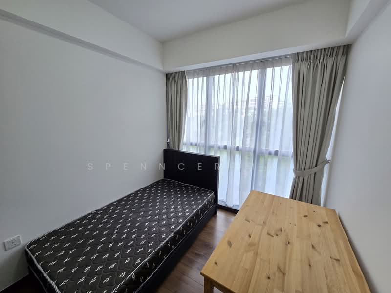 Lake Grande, 2 Jurong Lake Link, 2 Bedrooms, 721 sqft, Condominium For Sale, by Spenncer Mak, 500104595 - Bedroom - PropertyGuru.com.sg