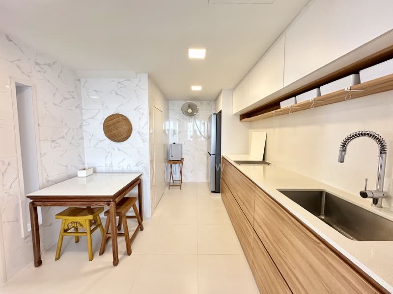 Nuovo, 23 Ang Mo Kio Avenue 9, 3 Bedrooms, 2,433 sqft, Condominium For Sale, by Matthew Xu, 500104601 - Kitchen - PropertyGuru.com.sg