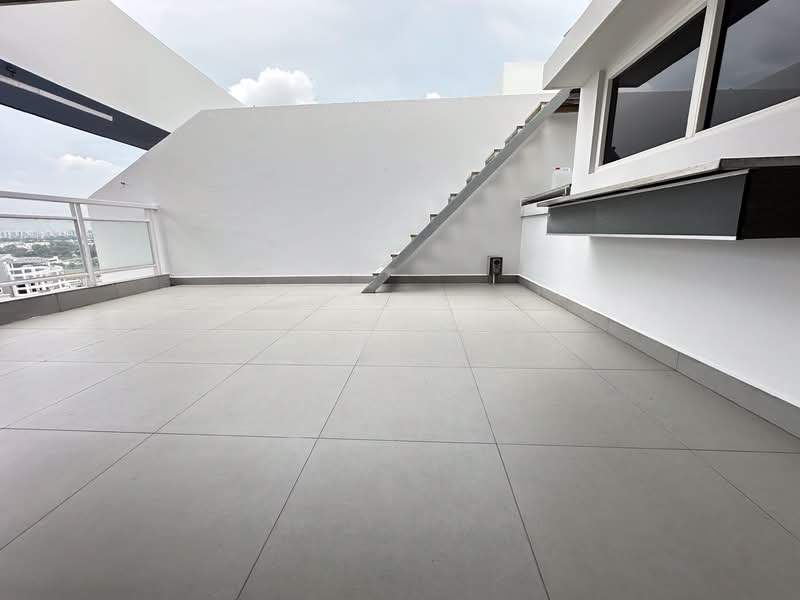 Nuovo, 23 Ang Mo Kio Avenue 9, 3 Bedrooms, 2,433 sqft, Condominium For Sale, by Matthew Xu, 500104601 - Balcony - PropertyGuru.com.sg